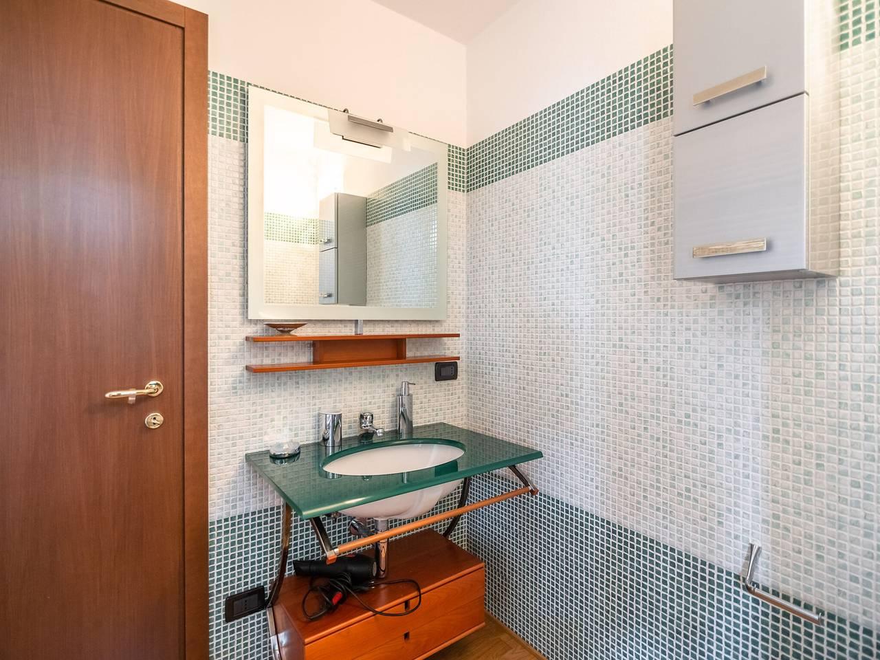 Gezellig appartement in het centrum van Meina in Meina, Gemeente Meina, Italië voor 6 personen foto 19