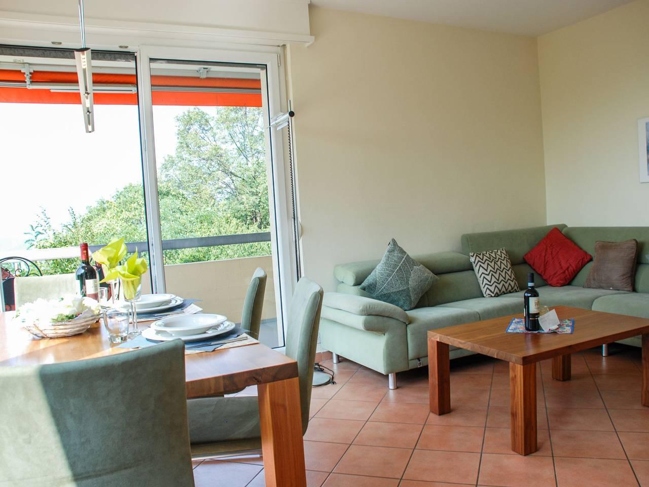 Vakantieappartement met zwembad en 2 slaapkamers en terras in Lugano, Luganomeer, Zwitserland voor 4 personen foto 14