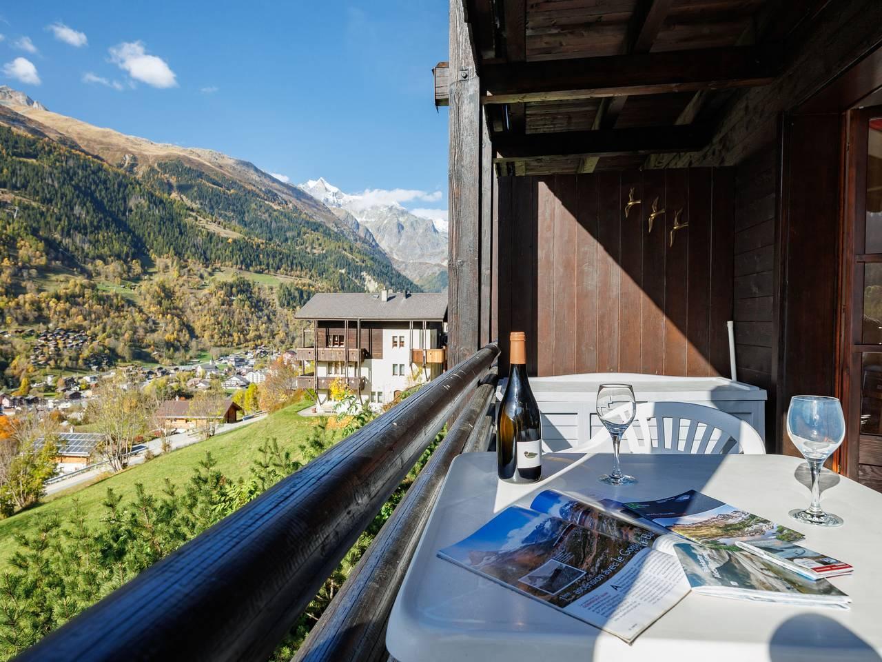 Vakantieappartement met speeltuin en 1 slaapkamer en balkon in Ernen, Aletsch Arena, Zwitserland voor 2 personen foto 16