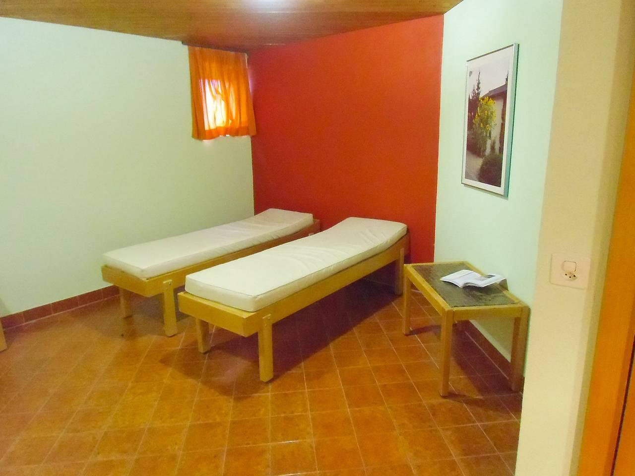 Vakantieappartement met sauna en binnenzwembad in Flims-Dorf, Flims, Zwitserland voor 4 personen foto 21