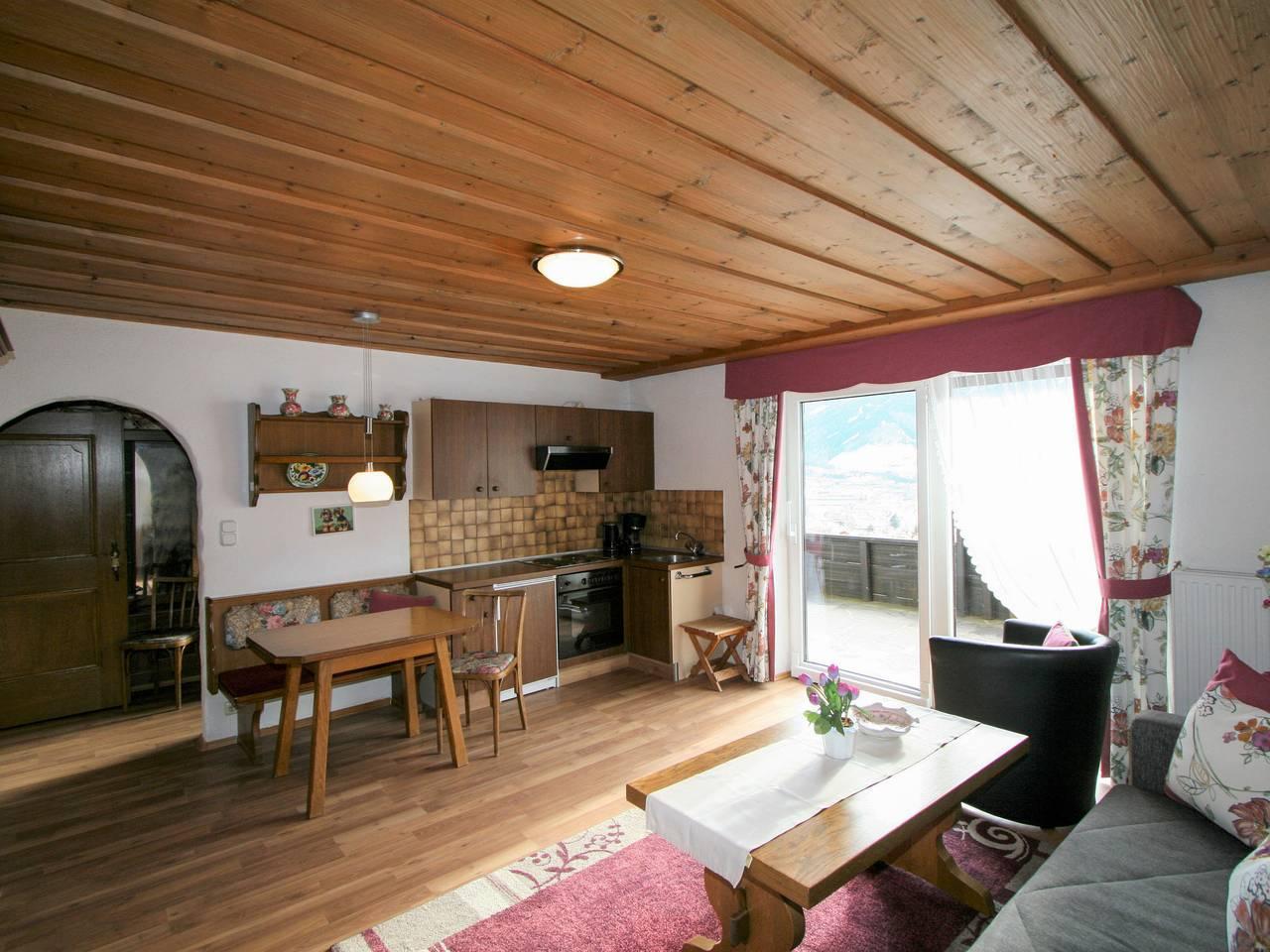 Vakantieappartement in Pfons, Oostenrijk voor 5 personen foto 4