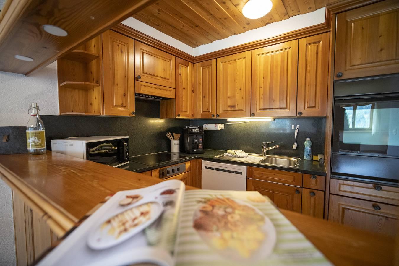 Vakantieappartement in Sent foto 8