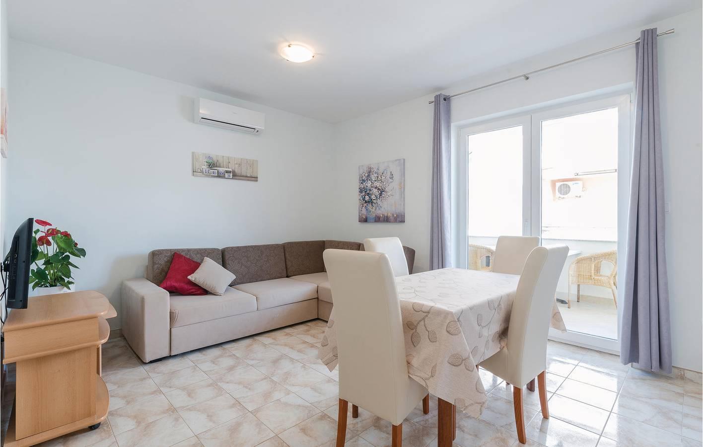 Charmant appartement met zwembad, terras en wifi, op 1 km van het strand in Povljana, Pag, Kroatië voor 4 personen foto 19