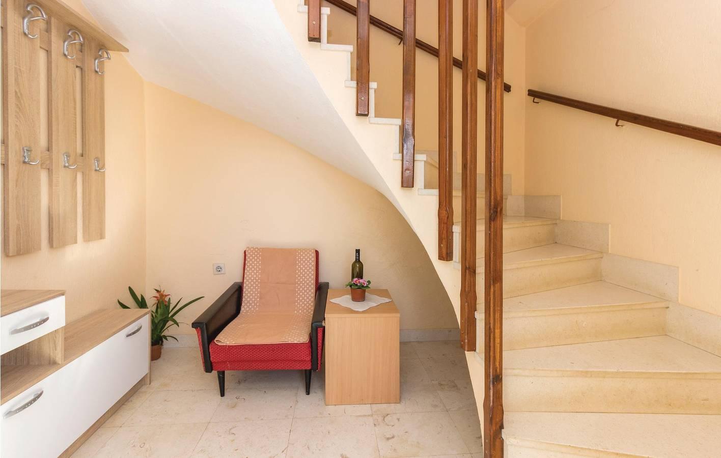 Gezellig, op 2 km van het strand: modern appartement in Zadar Stad, Zadar (Municipality), Kroatië voor 8 personen foto 19