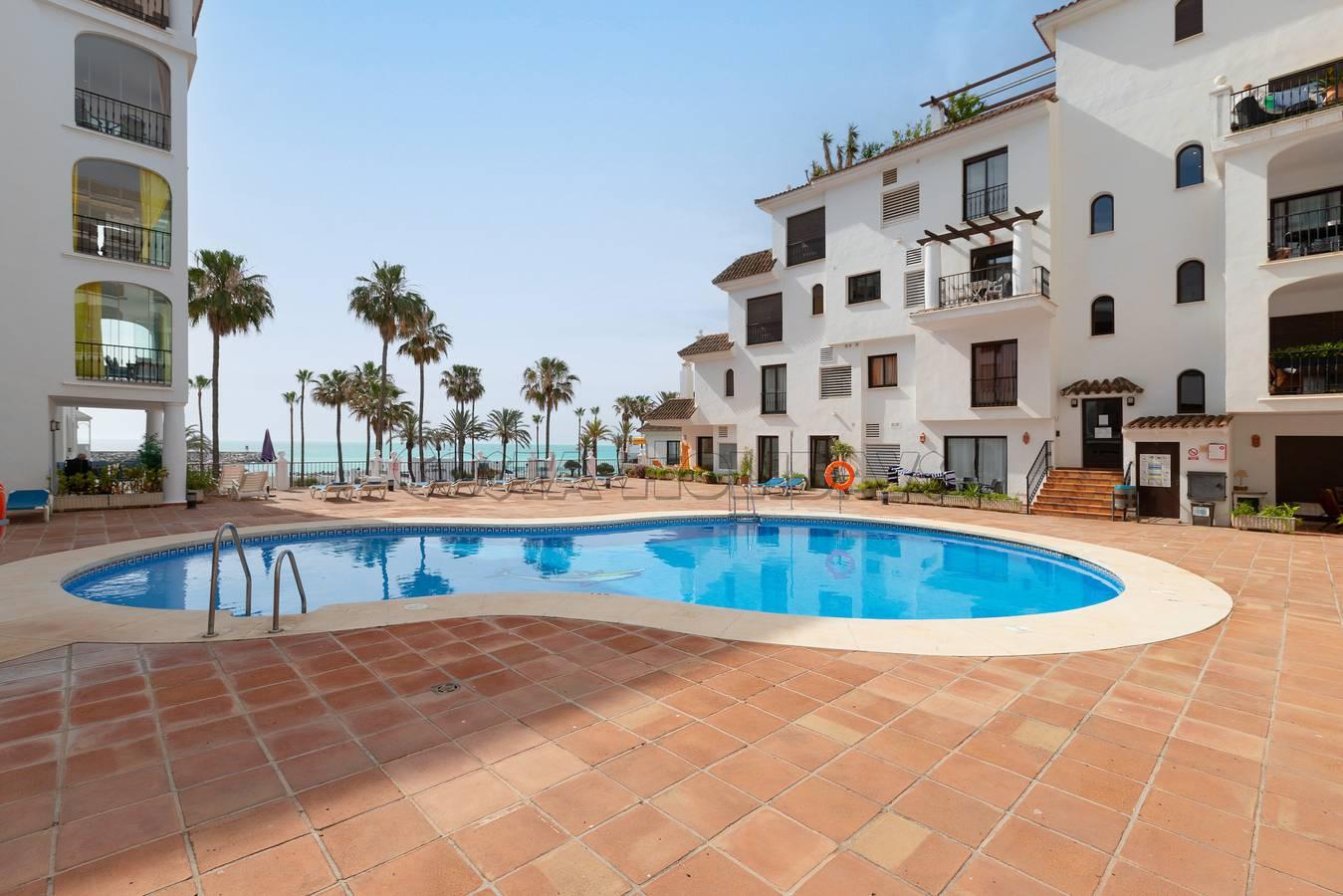 Marina real 225 in Puerto de la Duquesa, Manilva, Spanje voor 4 personen foto 20