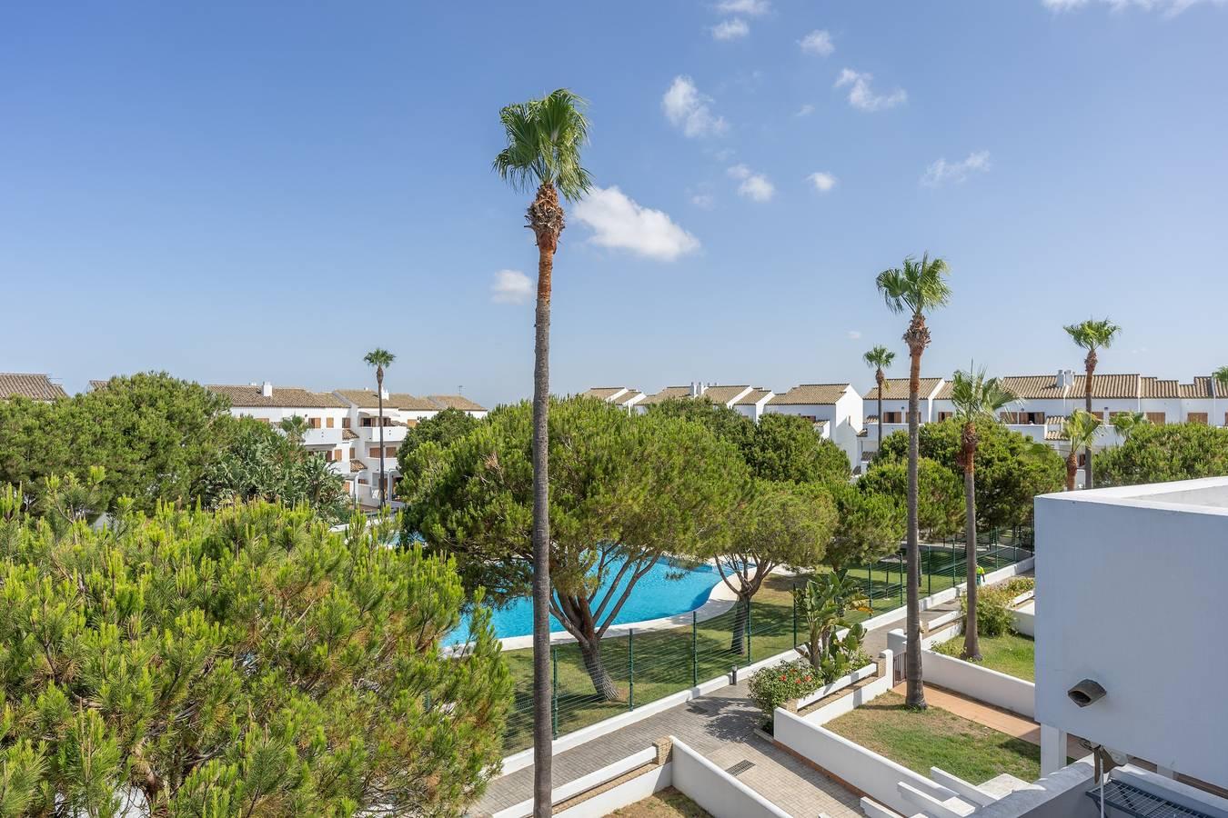 Appartement 'Dorada Sun' met gedeeld zwembad in Playa La Barrosa, Chiclana de la Frontera, Spanje voor 5 personen foto 21