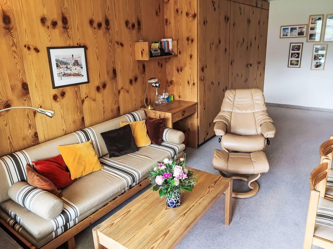 Vakantieappartement met binnenzwembad en zwembad in Disentis, Surselva, Zwitserland voor 4 personen foto 7