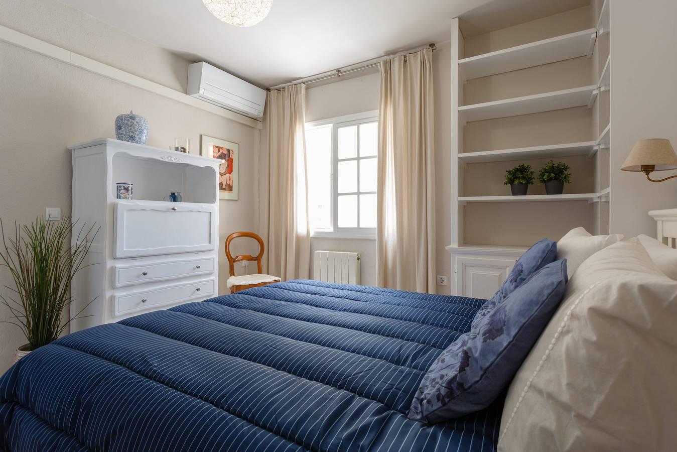 Blue Atlantic Family Home free parking by in Playa de Cortadura (Poniente) (Cádiz), Cádiz, Spanje voor 5 personen foto 19