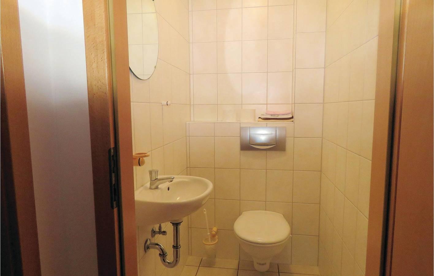 Gezellig appartement met vloerverwarming, parkeerplaats en dicht in Hachenburg, Westerwald, Duitsland voor 6 personen foto 23