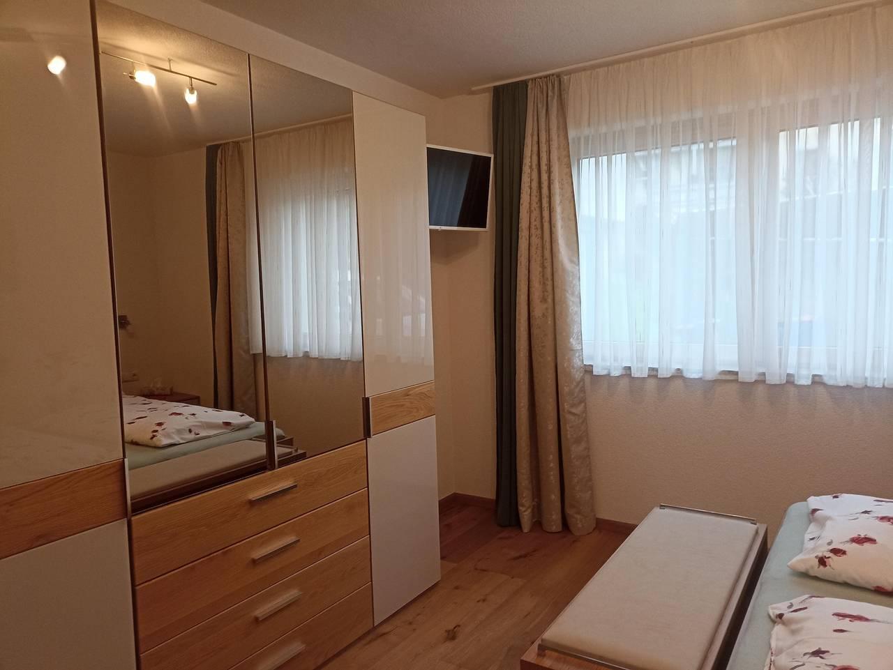 Appartement, douche, Wc, 2 slaapkamers in Tux Alps, Fügen, Oostenrijk voor 5 personen foto 24