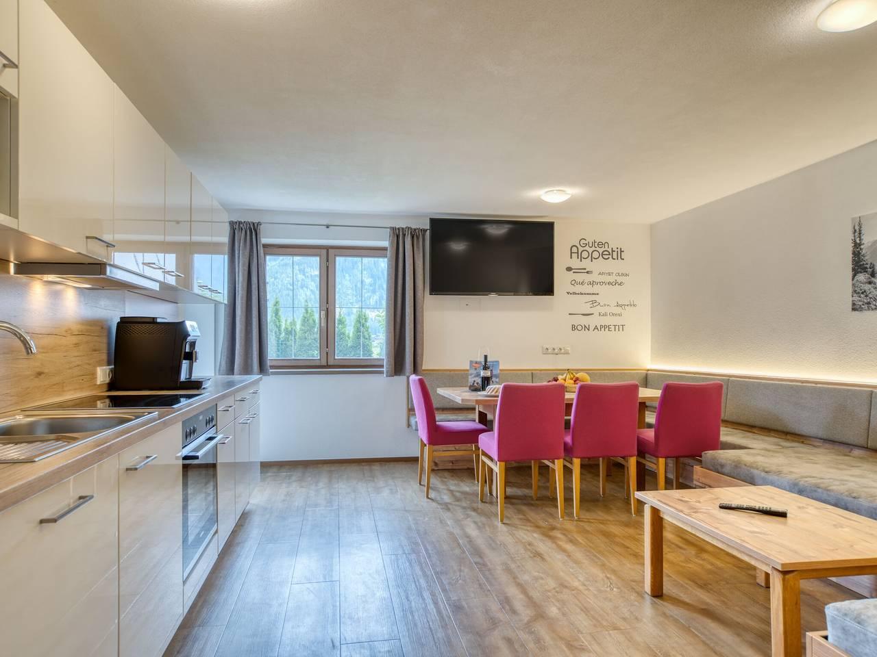 Chalet in Neukirchen met Bergzicht in Neukirchen am Großvenediger, Pinzgau, Oostenrijk voor 10 personen foto 19