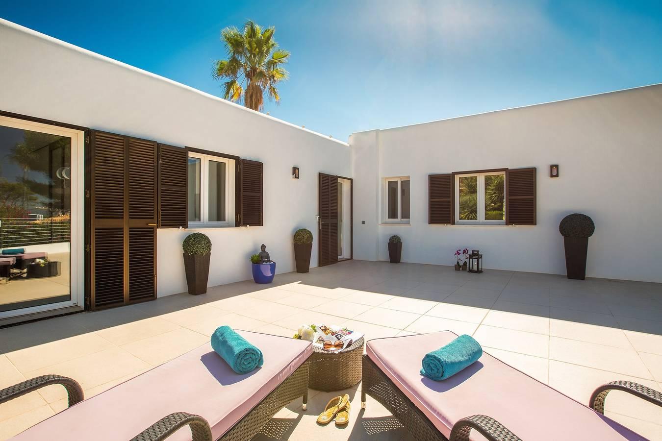 Vakantiehuis met jacuzzi en zeezicht in Cala Blava, Llucmajor, Spanje voor 6 personen foto 23