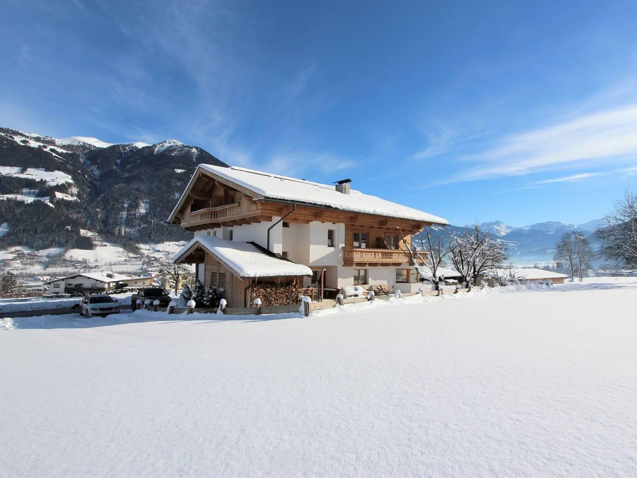 Gasteighof met 2 slaapkamers en binnenzwembad in Tux Alps, Fügen, Oostenrijk voor 6 personen foto 22