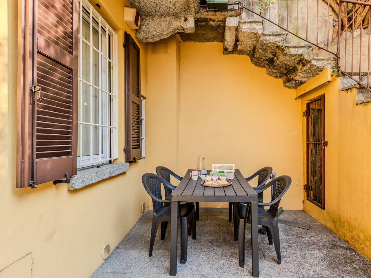 Lungolago in Lecco, Westelijke Bergamo-Alpen, Italië voor 4 personen foto 23