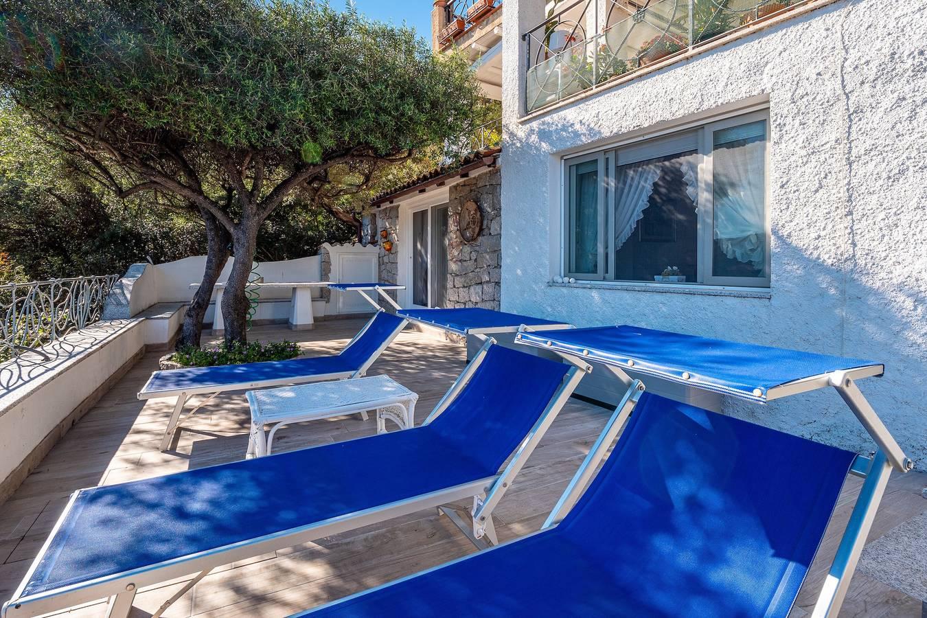 Appartement 'Bella Vista Marinella 2' met zeezicht, terras, airco in Porto Rotondo, Olbia, Italië voor 4 personen foto 24
