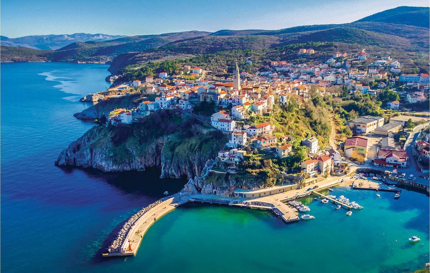 Gezellig appartement met 1 slaapkamer en terras, op een steenworp afstand in Vrbnik, Krk, Kroatië voor 5 personen foto 24