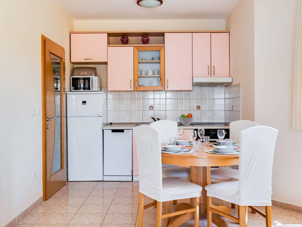 Vakantieappartement met zeezicht en airconditioning in Obrovac, Zadar, Kroatië voor 3 personen foto 20