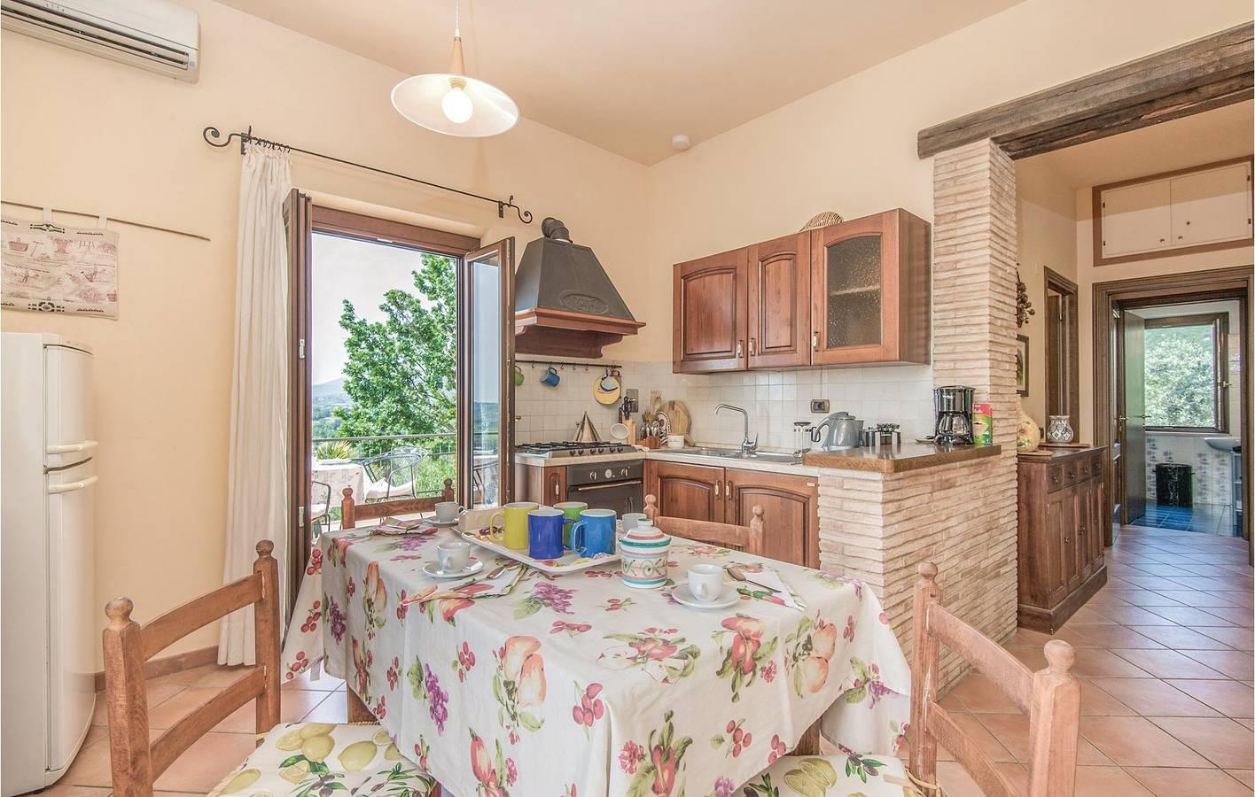 Zonnig appartement met zwembad, terras en wifi op 1,5 km in Poggio Catino, Provincie Rieti, Italië voor 8 personen foto 19