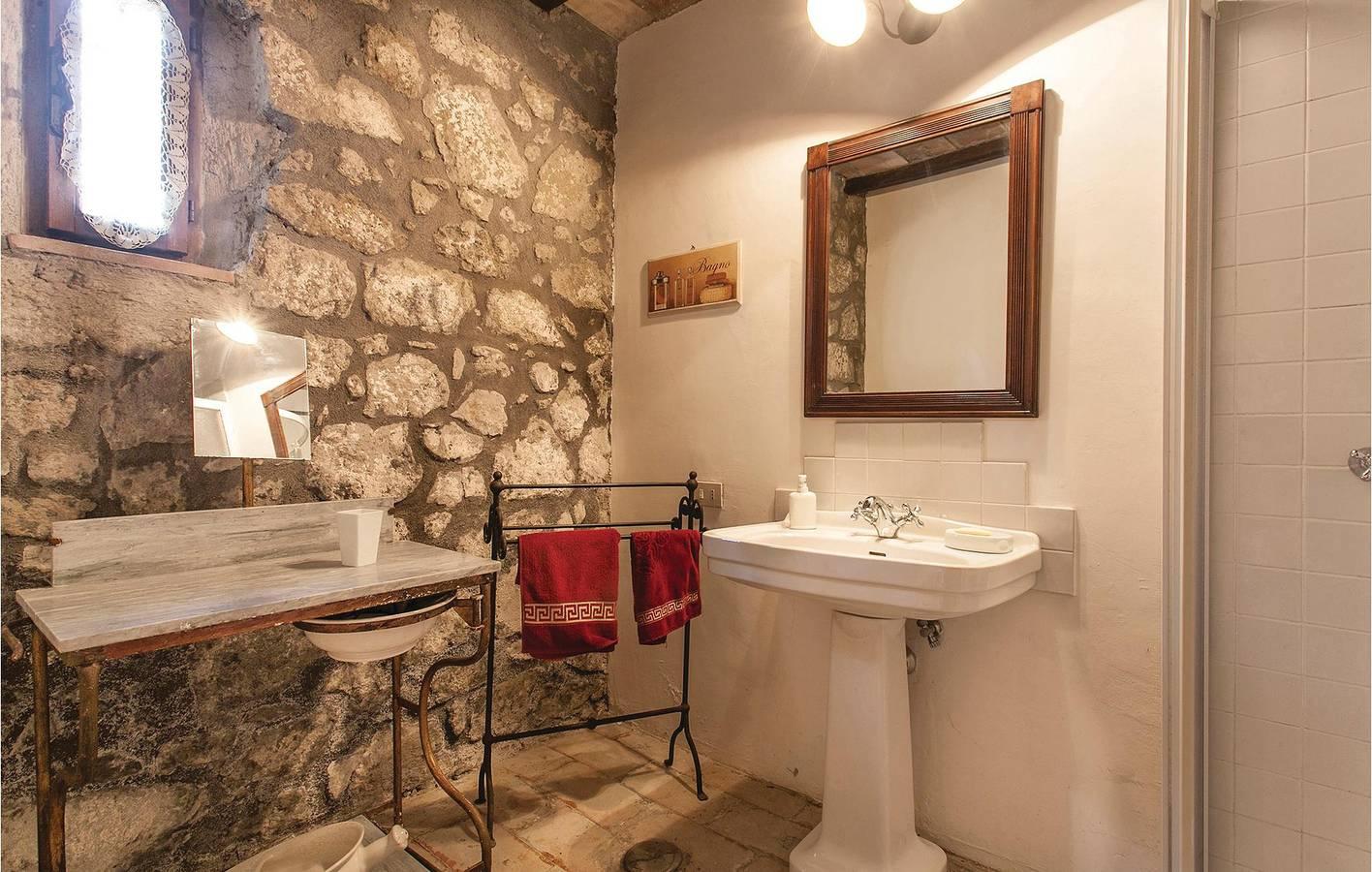 Gezellig appartement aan het meer met wifi, parkeerplaats in Montefiascone, Provincie Viterbo, Italië voor 6 personen foto 21
