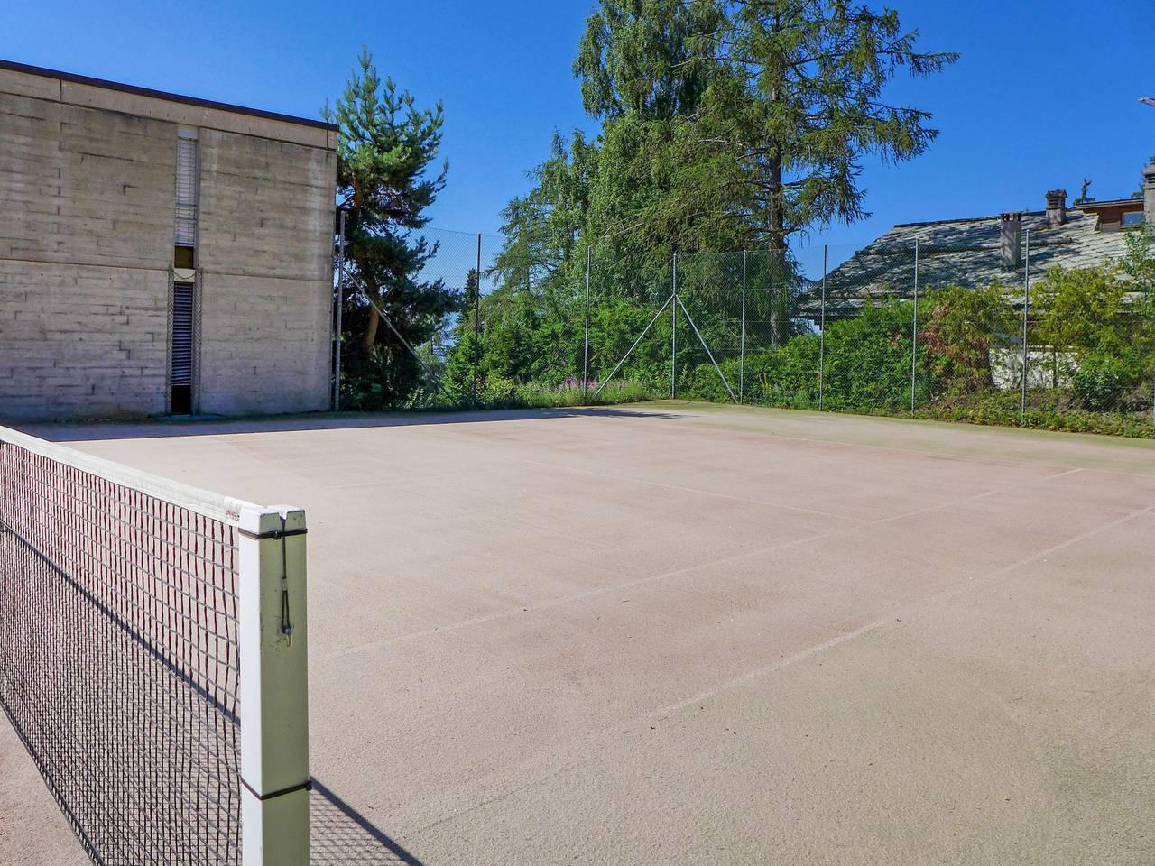 Vakantieappartement met sauna en binnenzwembad en 1 slaapkamer en balkon in Crans-Montana, Zwitserland voor 2 personen foto 24