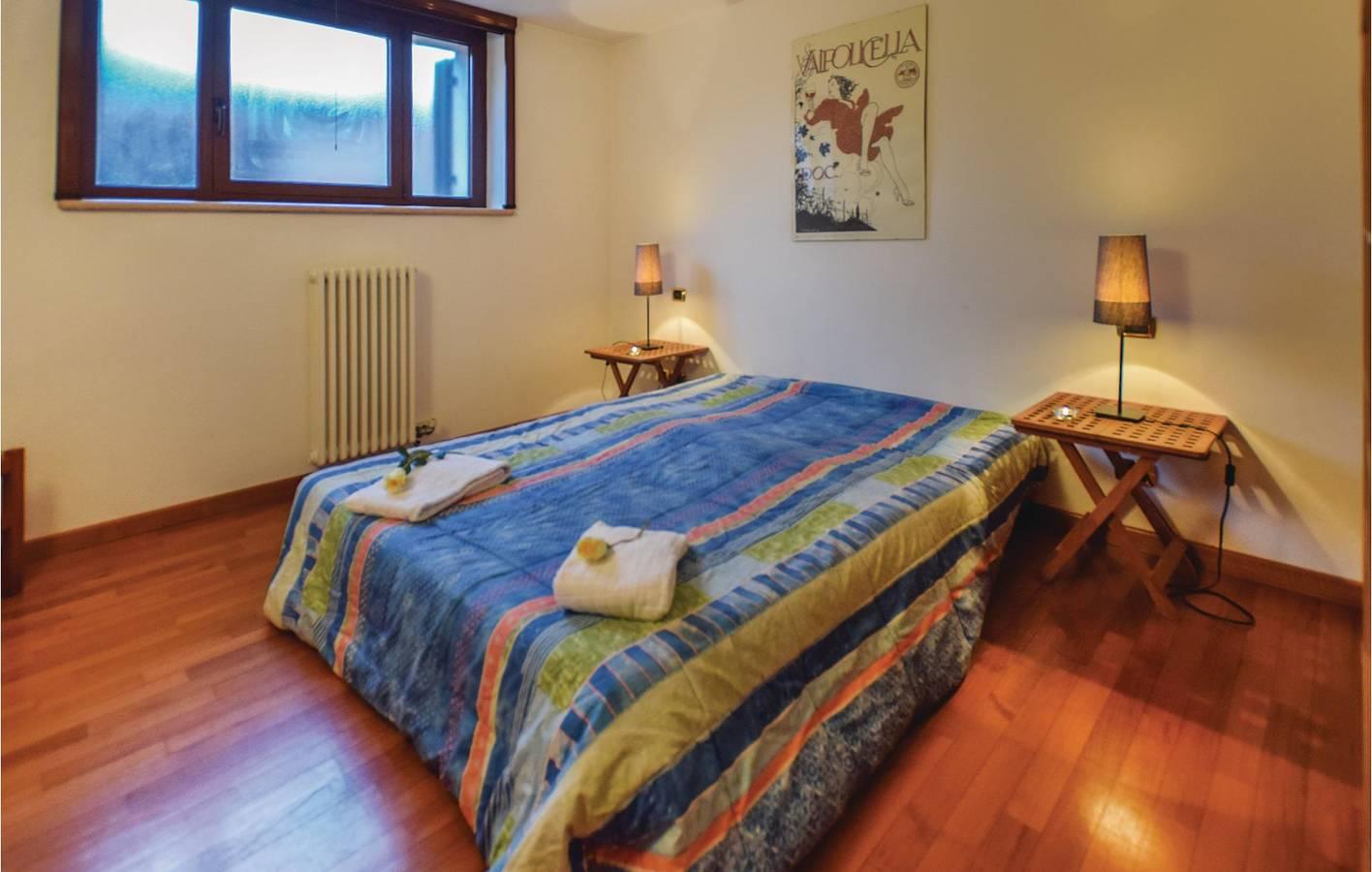 Terras met zwembad appartement bij Fumane in Fumane, Provincie Verona, Italië voor 16 personen foto 21
