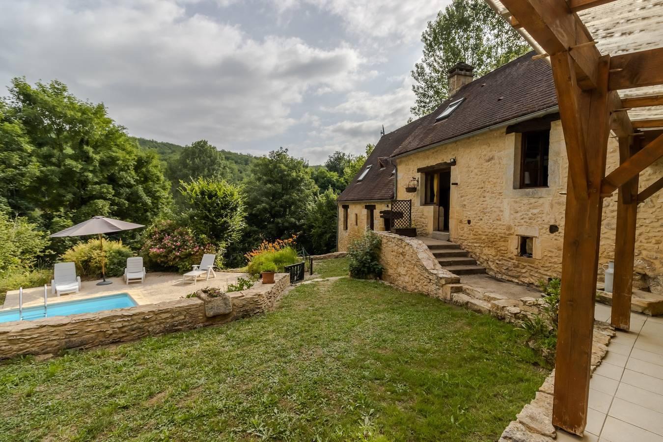 Vakantiehuis in Sergeac foto 13