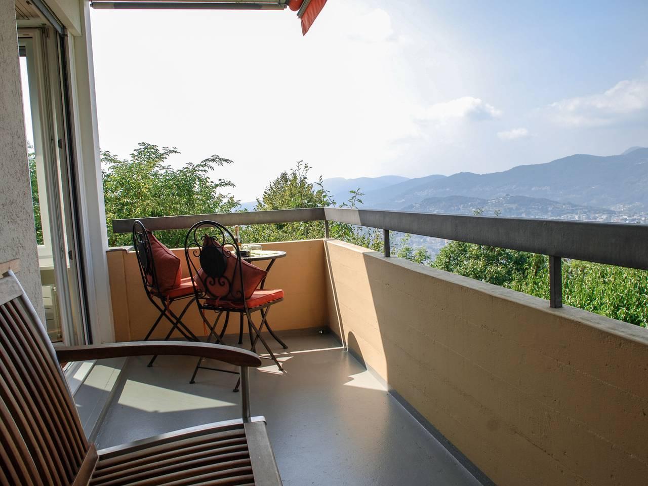 Vakantieappartement met zwembad en 2 slaapkamers en terras in Lugano, Luganomeer, Zwitserland voor 4 personen foto 21