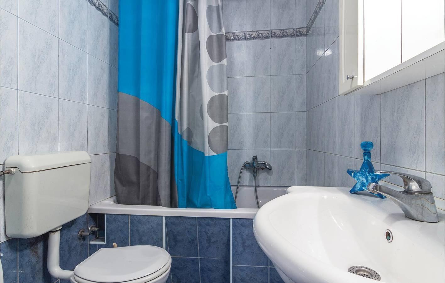 Modern appartement met 2 slaapkamers, terras, wifi en het strand in Rabac, Labin-Rabac, Kroatië voor 6 personen foto 19