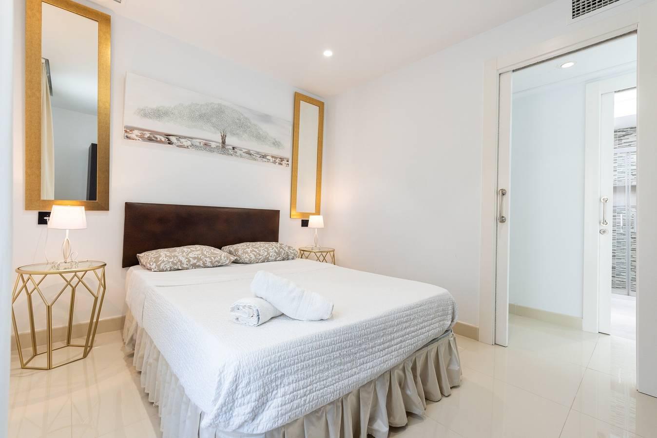 Luxe Villa "Ohana 2" met Zwembad, Wifi, Terras & Tuin in Churriana, Malaga, Spanje voor 8 personen foto 20