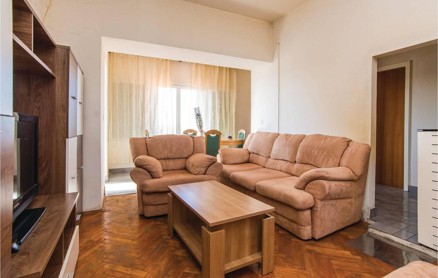 Charmant appartement met 2 slaapkamers, zwembad, terras en wifi vlak bij de kust in Zadar, Kroatië voor 8 personen foto 21