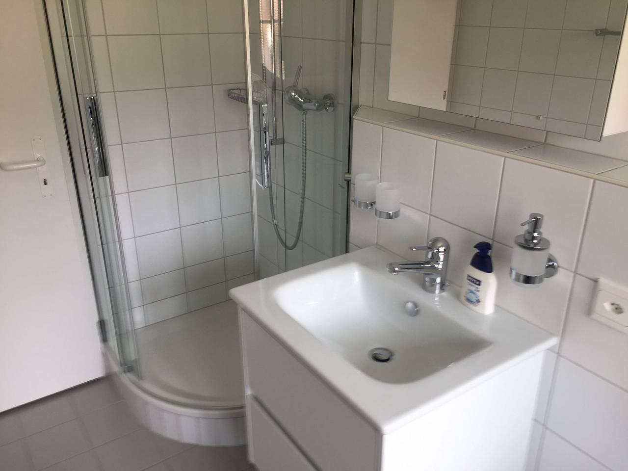 Suzanne Nr. 18 in Saanenmöser, Saanen, Zwitserland voor 5 personen foto 19
