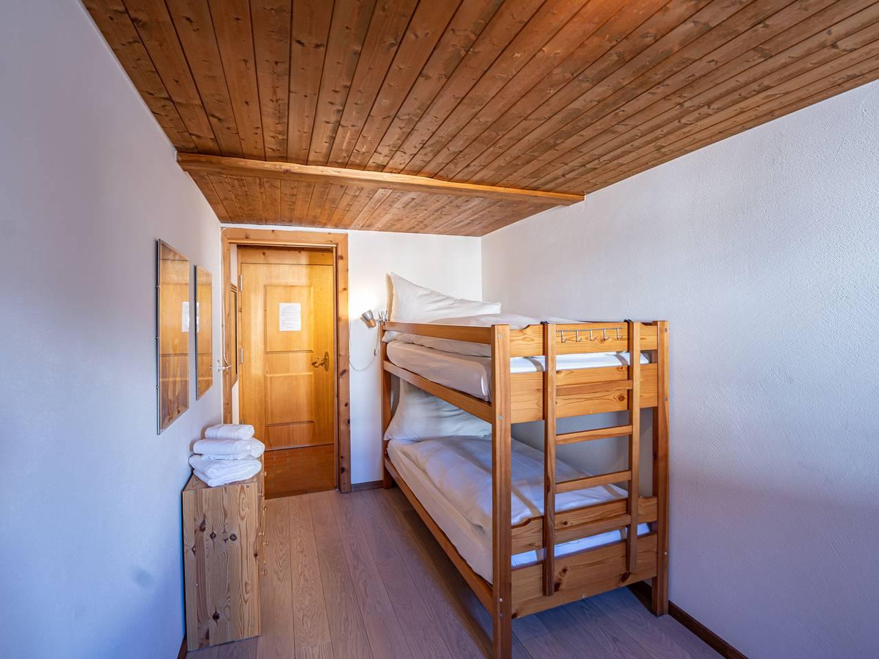 Chesa Cantieni in La Punt-Chamues-ch, Saint Moritz, Zwitserland voor 6 personen foto 19