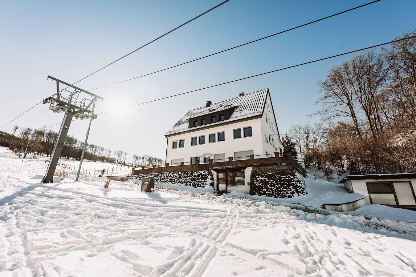Vakantieappartement met terras in Brilon, Hochsauerlandkreis, Duitsland voor 4 personen foto 21