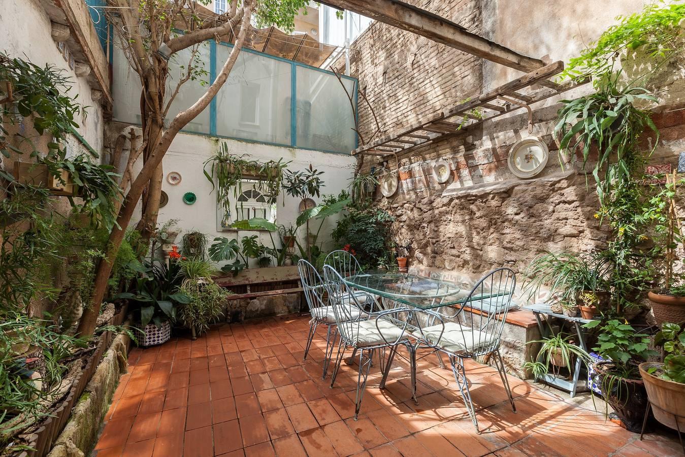 Appartement 'El Patio De Gracia' met privéterras, Wi-Fi in Barcelona Centre, Barcelona, Spanje voor 3 personen foto 20