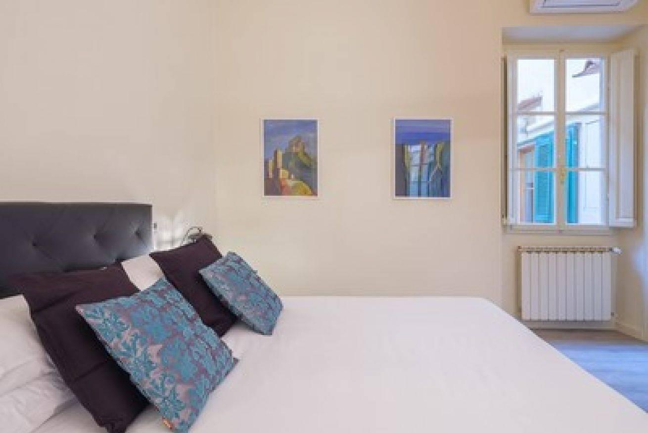 Beautiful Flat In Oltrarno in Florence city center, Florence, Italië voor 8 personen foto 24