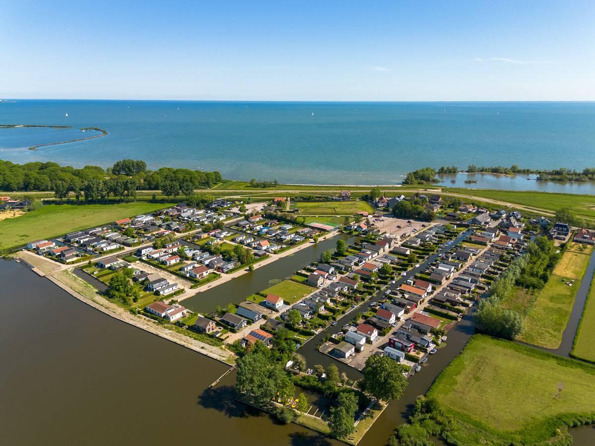 Vakantiehuis in IJsselmeer foto 15