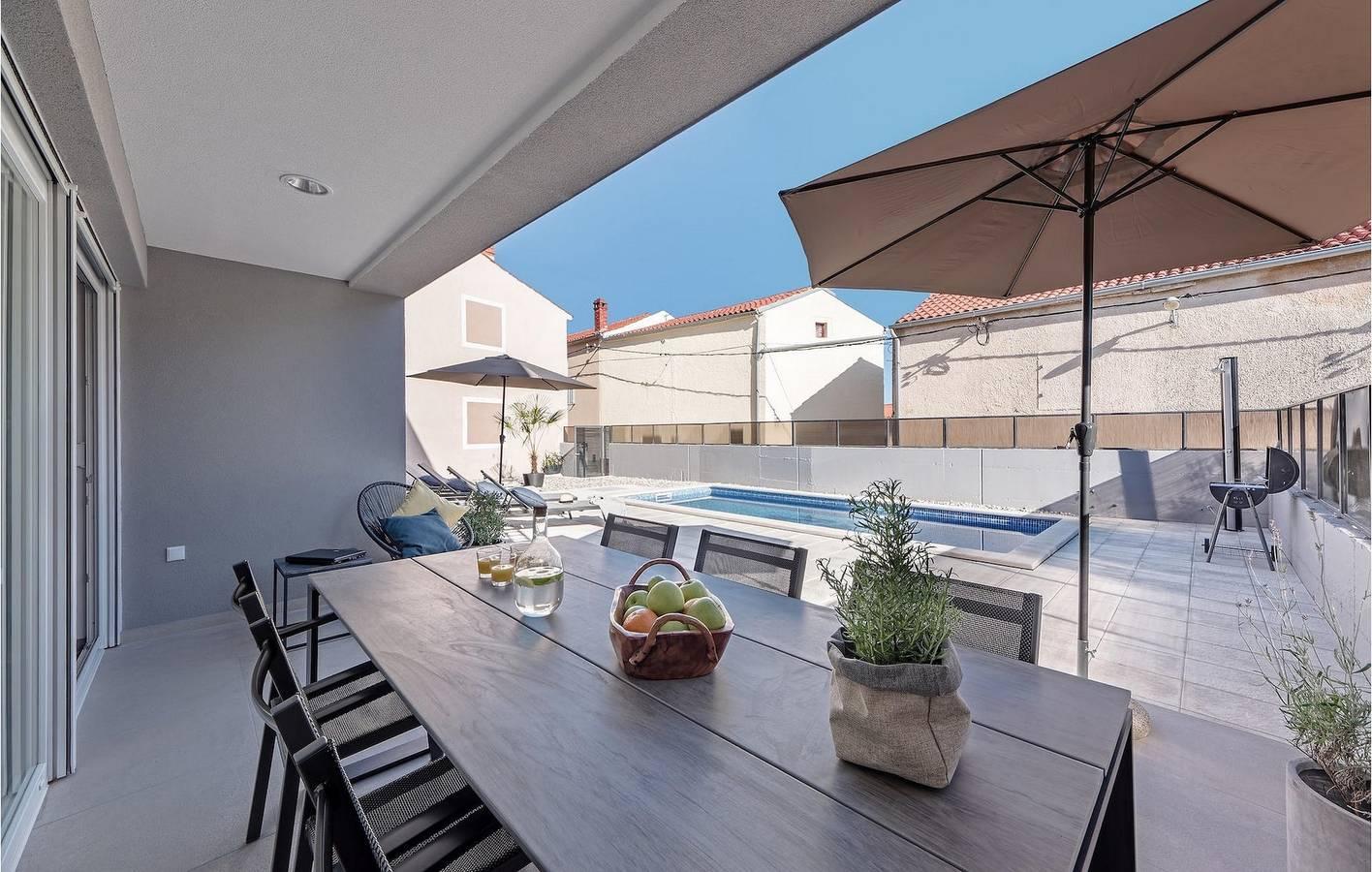 Gezellig appartement van 170 m² met zwembad, strand op 2,5 km in Pula-Medulin, Ližnjan, Kroatië voor 6 personen foto 22
