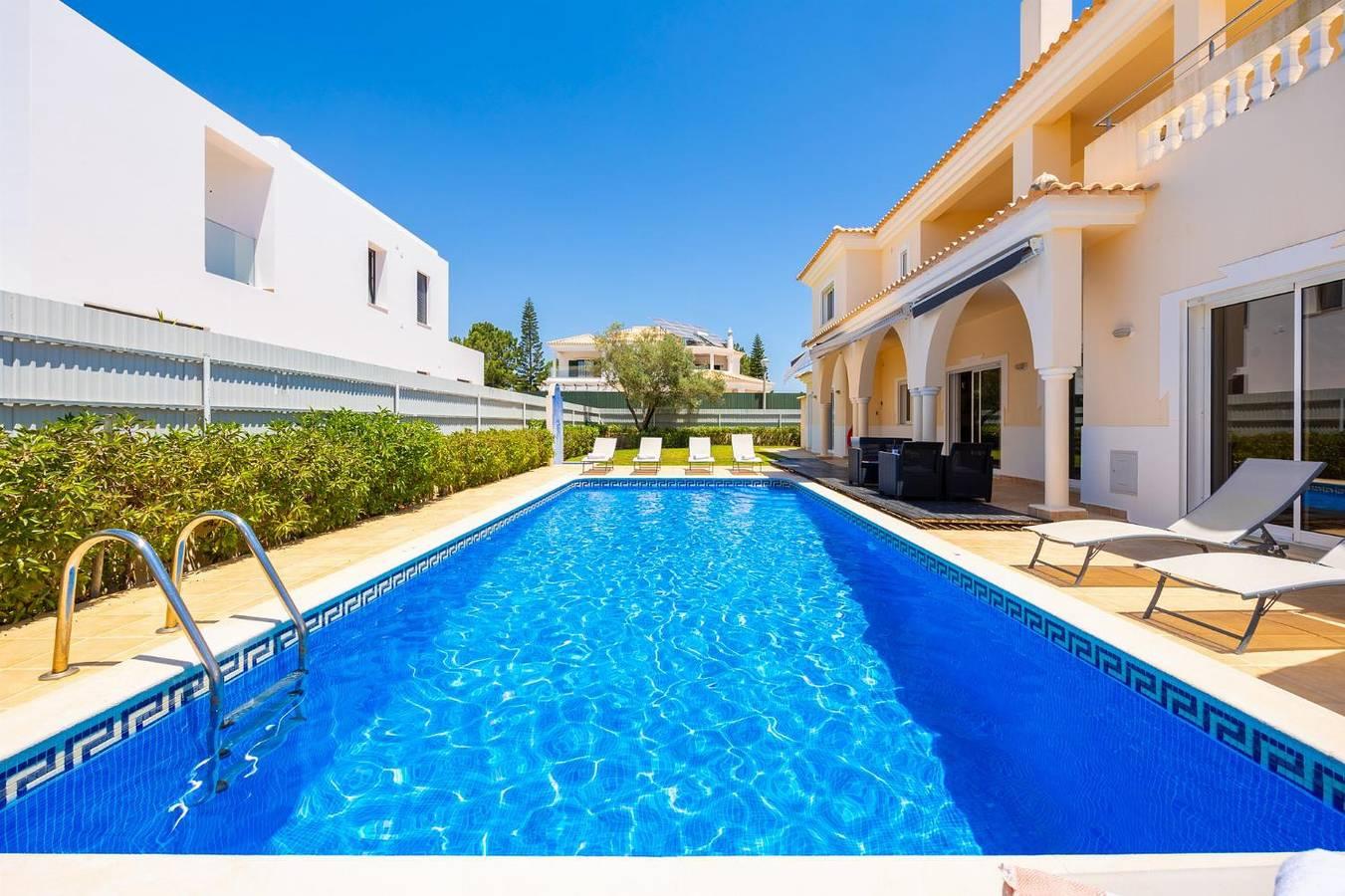 Vakantiehuis in Quarteira foto 9