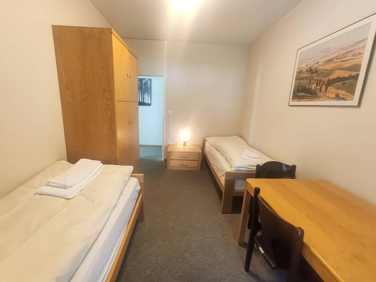 Allod Park Haus C met 2 slaapkamers en binnenzwembad in Davos Platz 1, Davos, Zwitserland voor 5 personen foto 11