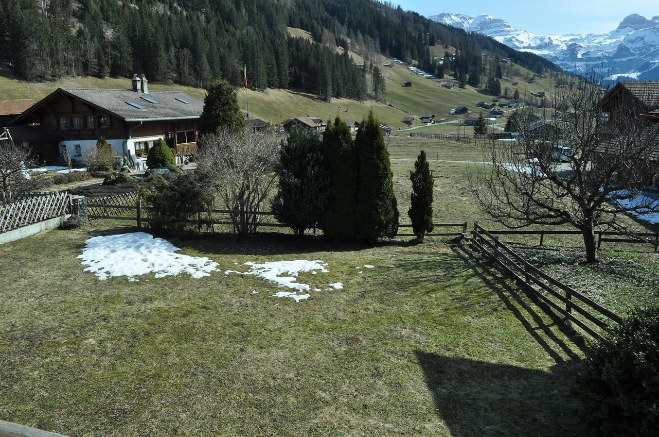 Vakantieappartement met balkon in Matten (St. Stephan), St. Stefan, Zwitserland voor 5 personen foto 22