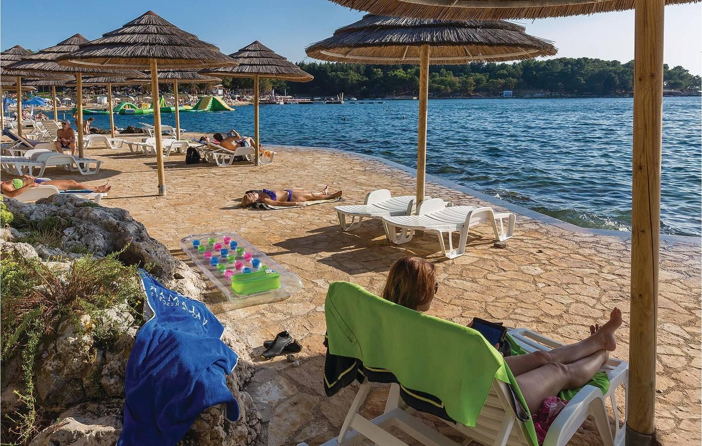 Charmant appartement met zwembad, wifi en terras vlak bij het centrum in Grad Poreč, Kroatië voor 3 personen foto 20
