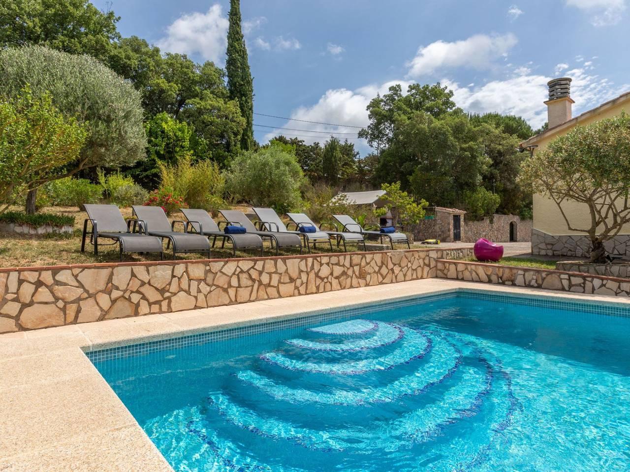 Vakantiehuis met privézwembad en zwembad in Aiguaviva Parc, Vidreres, Spanje voor 8 personen foto 24