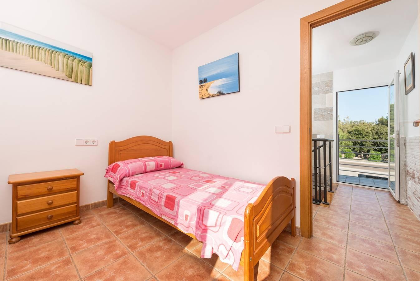 Vakantiehuis 'Rotonda De Aucanada' met privé zwembad, Wi-Fi in Port d'Alcúdia, Alcúdia, Spanje voor 6 personen foto 21