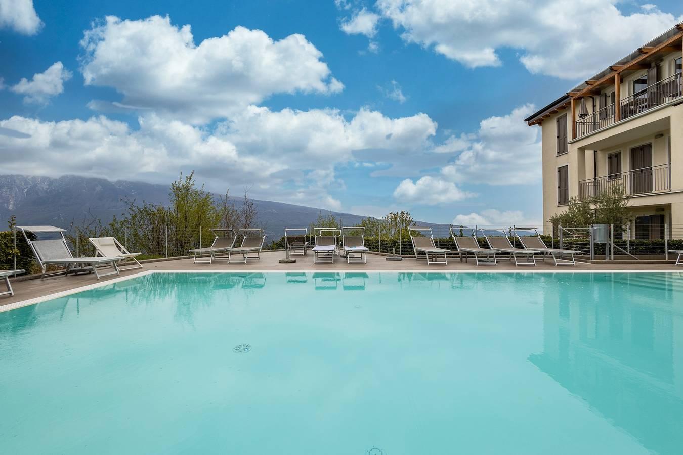 Appartement 'Residence La Villa Diamante' met Uitzicht op het Meer in Tignale, Garda Bergen, Italië voor 6 personen foto 22