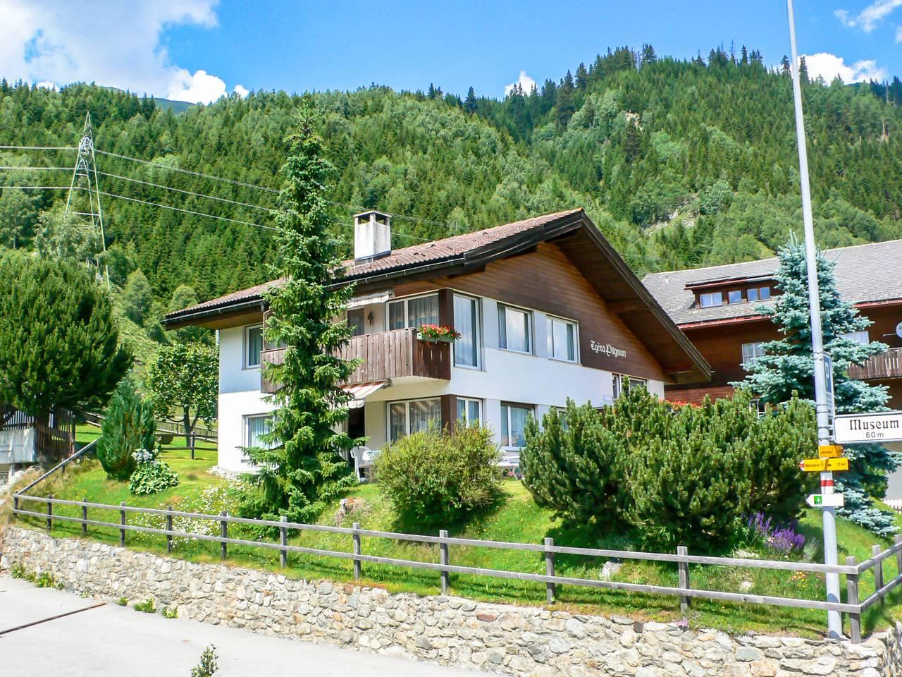 Vakantieappartement in Surselva, Zwitserland voor 5 personen