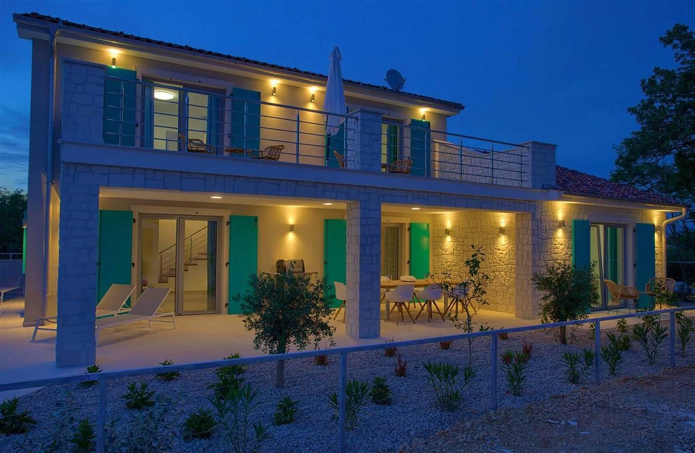 Villa met balkon/terras in Rasopasno, Dobrinj, Kroatië voor 8 personen foto 23