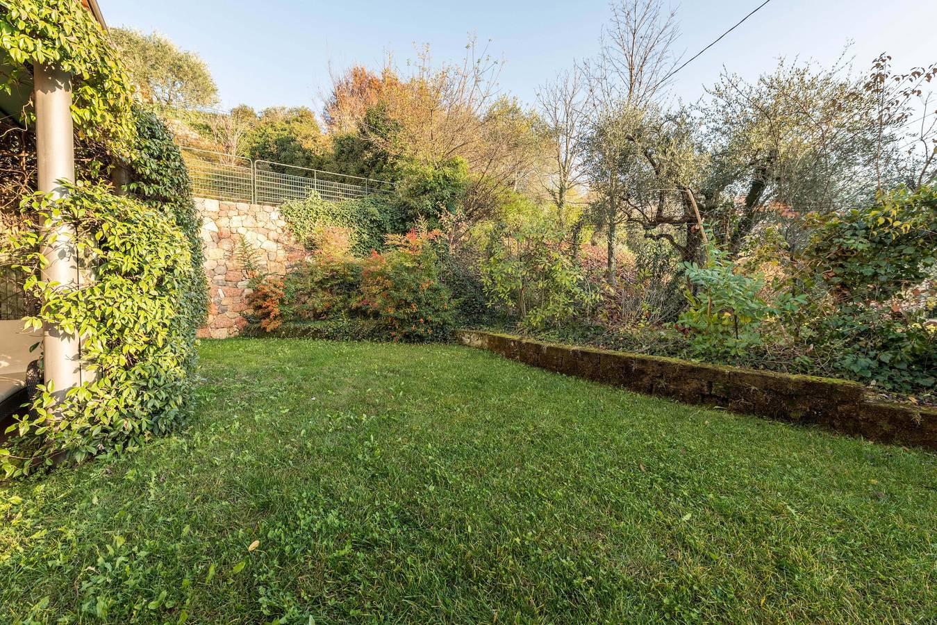 Gezellig Appartement "Gardasee Castion" met Tuin, Gedeeld in Castion Veronese, Costermano, Italië voor 4 personen foto 19