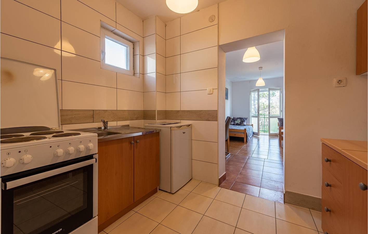 Modern appartement met terras, wifi en op 800 meter van het strand in Pag Stad, Pag, Kroatië voor 4 personen foto 21