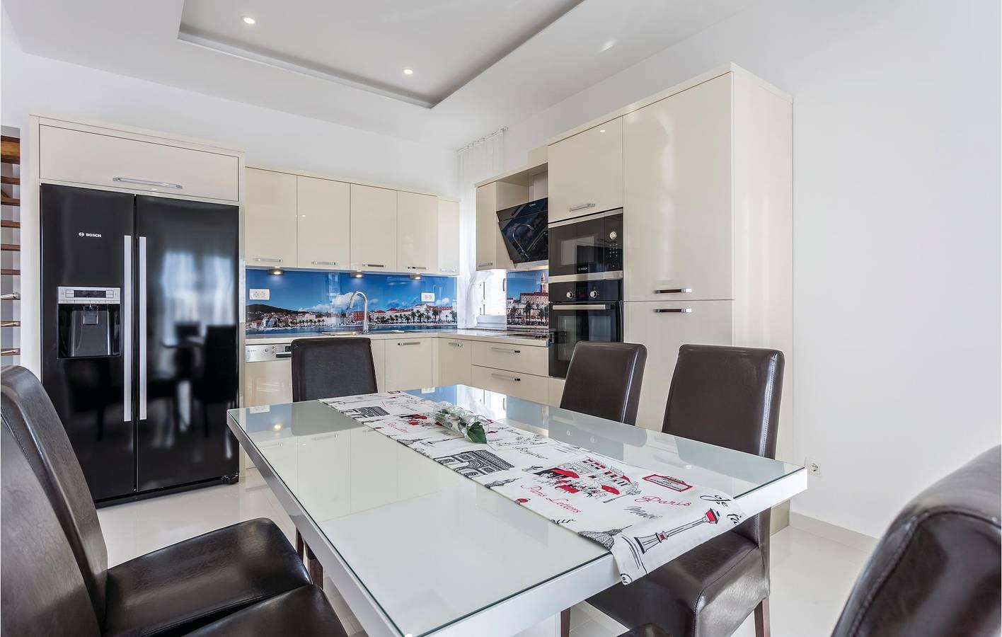Charmant appartement met 1 slaapkamer, terras en verwarmd zwembad in Stobreč, Split-Dalmatië, Kroatië voor 15 personen foto 24