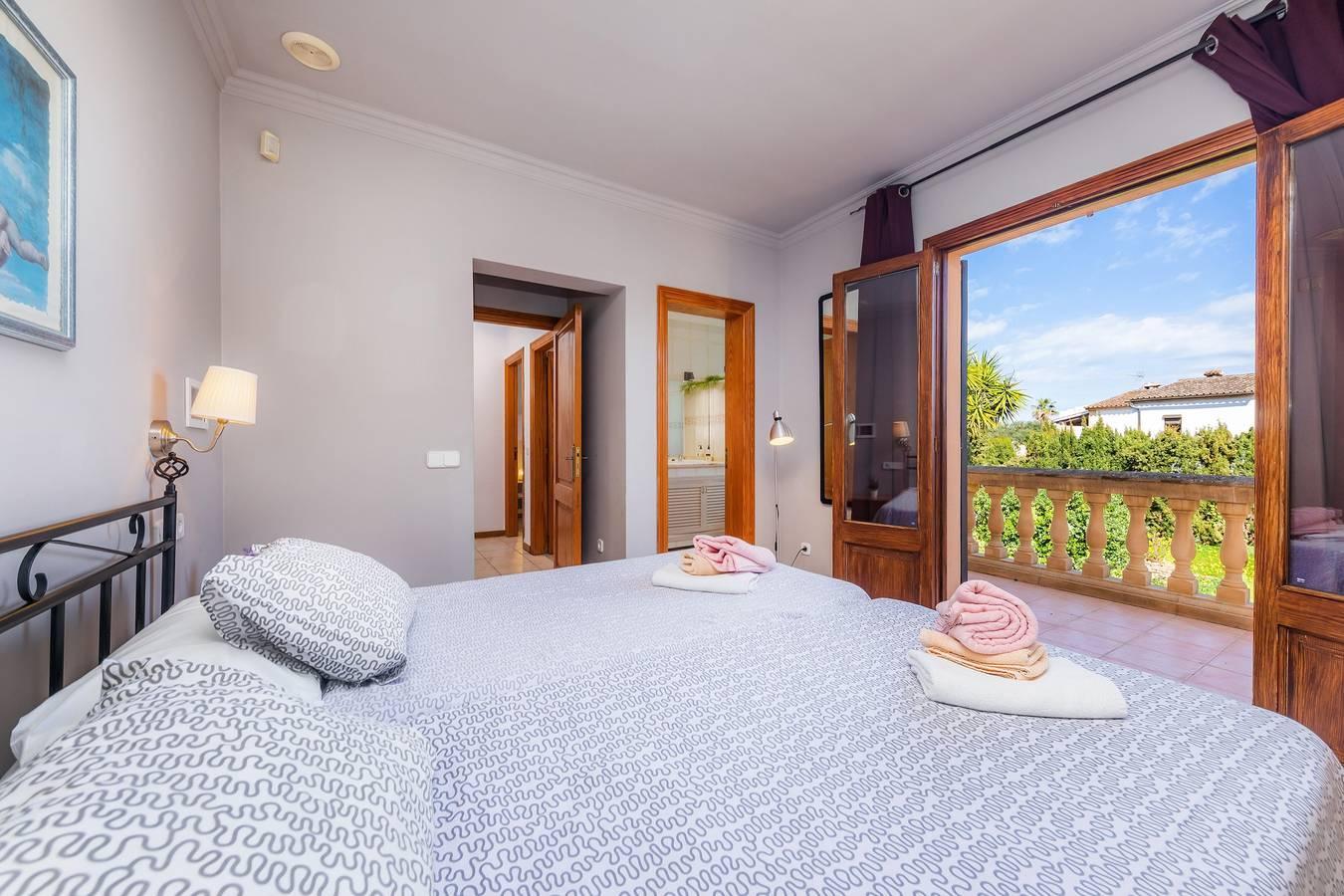 Huisdiervriendelijk Chalet Casa Arturo met zwembad in Sa Coma, Sant Llorenç des Cardassar, Spanje voor 8 personen foto 20